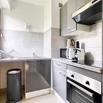 Le Noble - à - 330b *